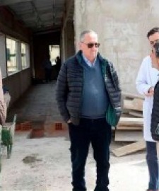 Lunghi supervisó los avances de las obras de ampliación de los consultorios externos del Sistema de Salud